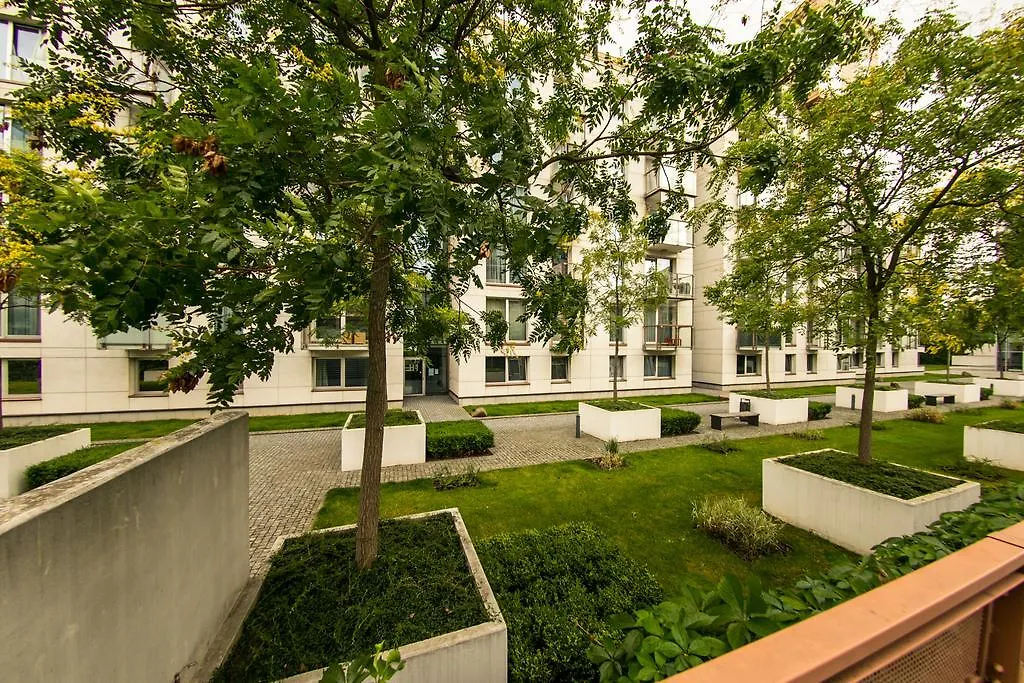 Apartment Korunni Dvur, 2 Free Parkings Prague 0*,  Czech Republic