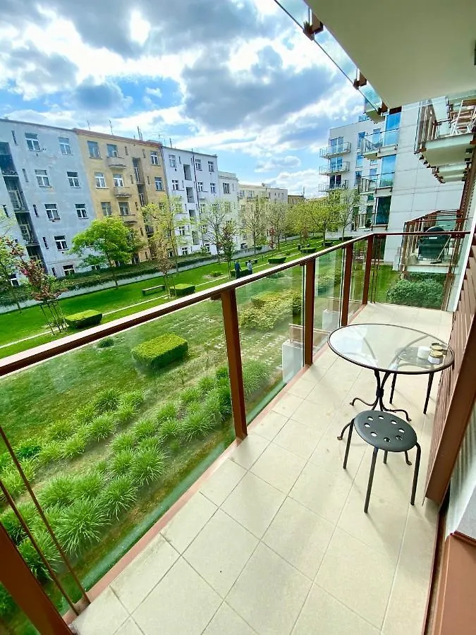 Apartment Korunni Dvur, 2 Free Parkings Prague 0*,  Czech Republic