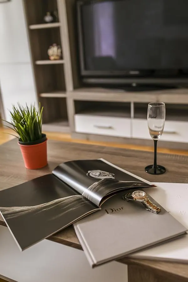 Apartment Korunni Dvur 130M2, 2 Free Parkings Prague République tchèque